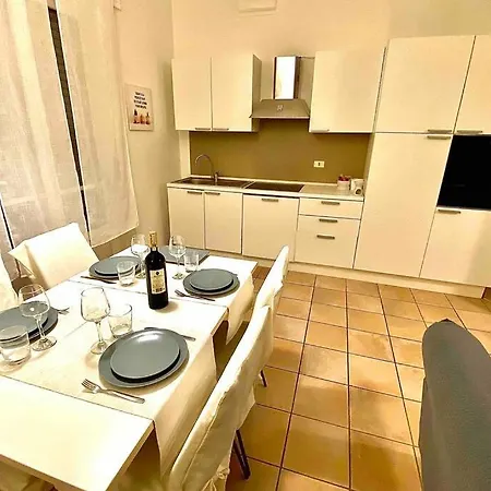 Cozy In Super Centro! Asti